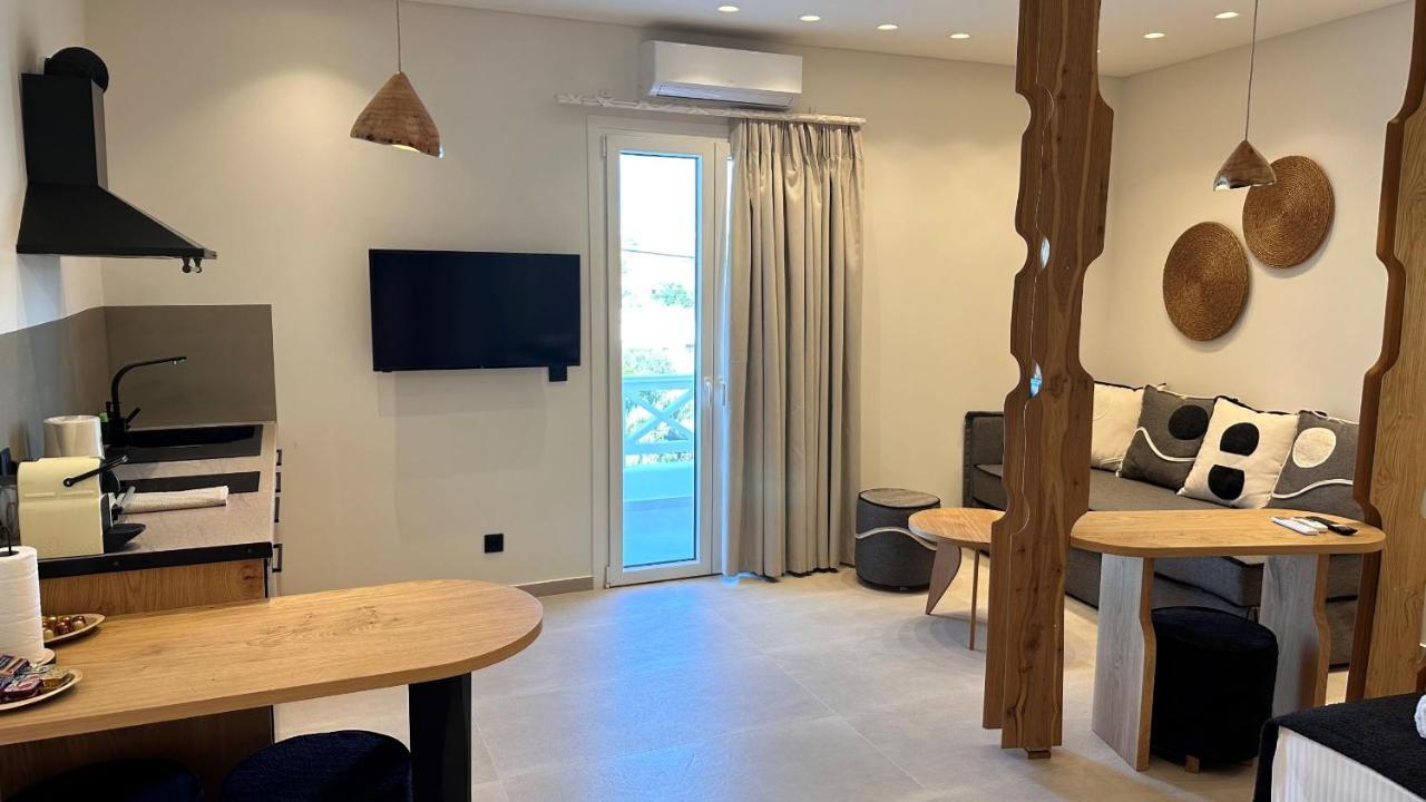 Aristotle Suites Adamantas  Esterno foto